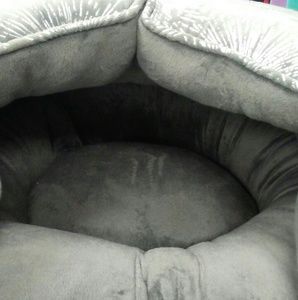 Pet cave